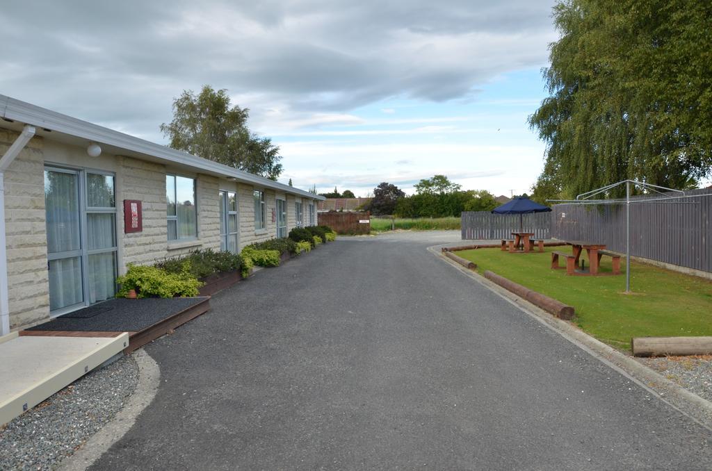 Esplanade Motels Gore Exteriör bild