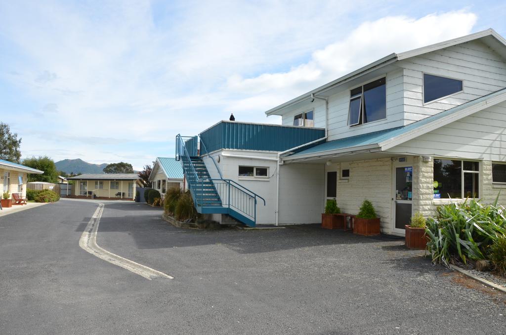 Esplanade Motels Gore Exteriör bild